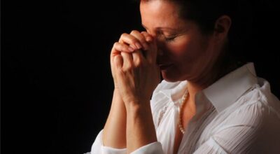 Praying woman