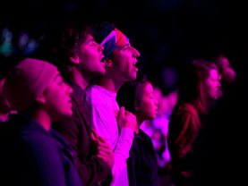 Thousands of Urbana Attendees Bring in New Year With Commitment to Missions