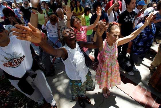 ap_prayer_national_day_photog-EricGay