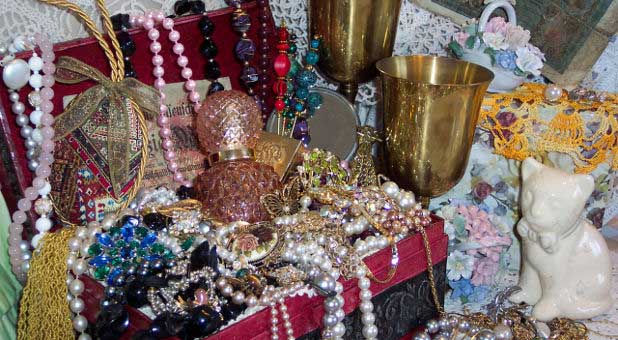 jewels, treasure chest