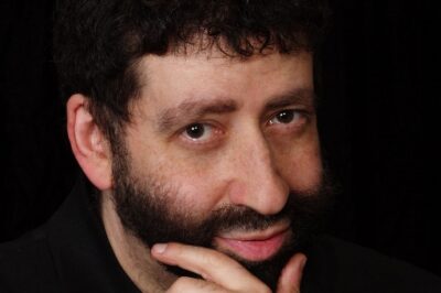 Jonathan Cahn’s Unapologetic Prophetic Message to America Goes Viral