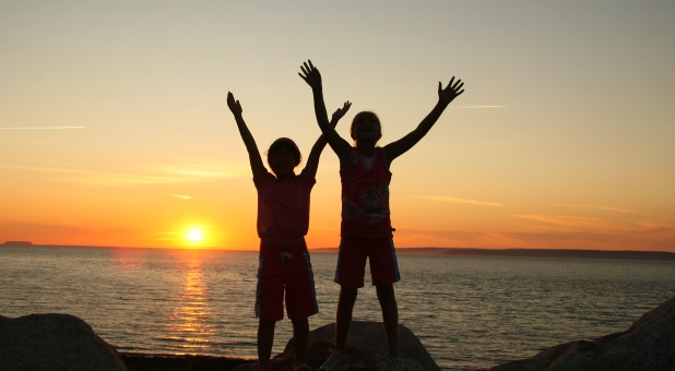 kids at sunset