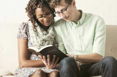 Is a BIble study with your wife on your marriage bucket list for 2014?