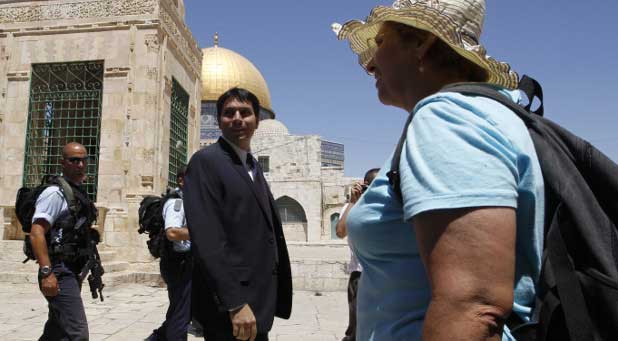 Israeli Deputy Defense Minister Danny Danon (center).