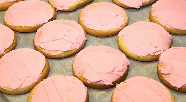 pink cookies