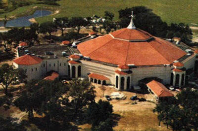 Carpenter's Home Church in 1985