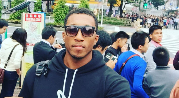 Lecrae will join the Harvest America lineup.