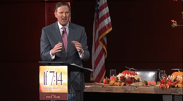 Bob Vander Plaats speaking at The FAMiLY LEADER's Presidential Family Forum