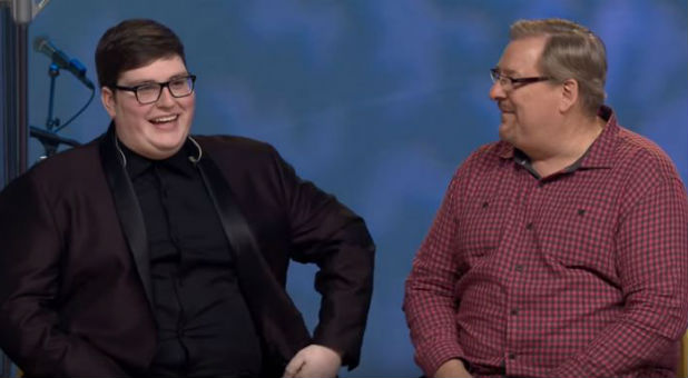 Jordan Smith sits down with Rick Warren.
