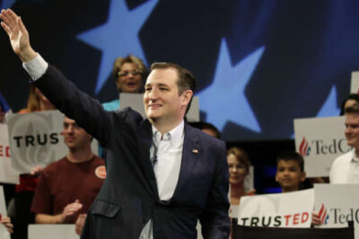 Ted Cruz waves at a rally in Orlando, Florida, Friday.