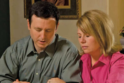 Why Married Couples’ Prayers Are So Powerful