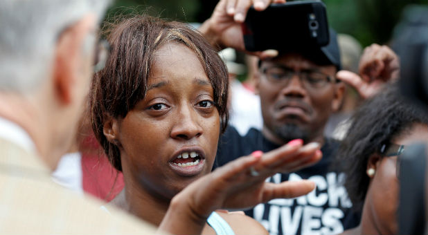 Diamond Reynolds broadcast Philando Castile's shooting on Facebook Live.