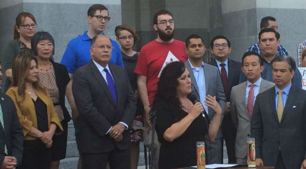 Politicians and pastors before their fast for farmworkers.