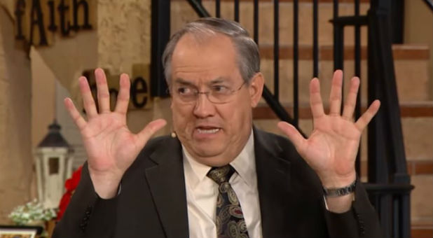 Irvin Baxter describes the beast with 10 horns.