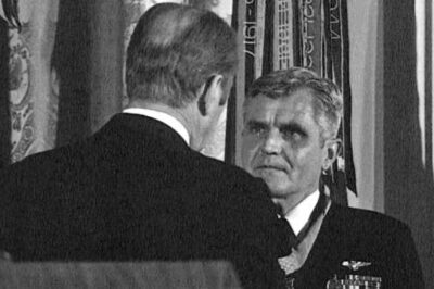 President Gerald Ford presents the Medal of Honor to Stockdale at the White House on 4 March 1976.