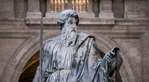 Did the apostle Paul have a female pastor?