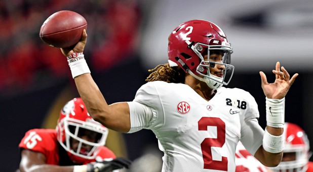 Alabama Crimson Tide quarterback Jalen Hurts (2) throws a pass.