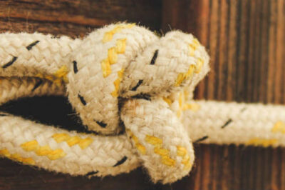 Jesus comes to untie the ropes that are holding you back.