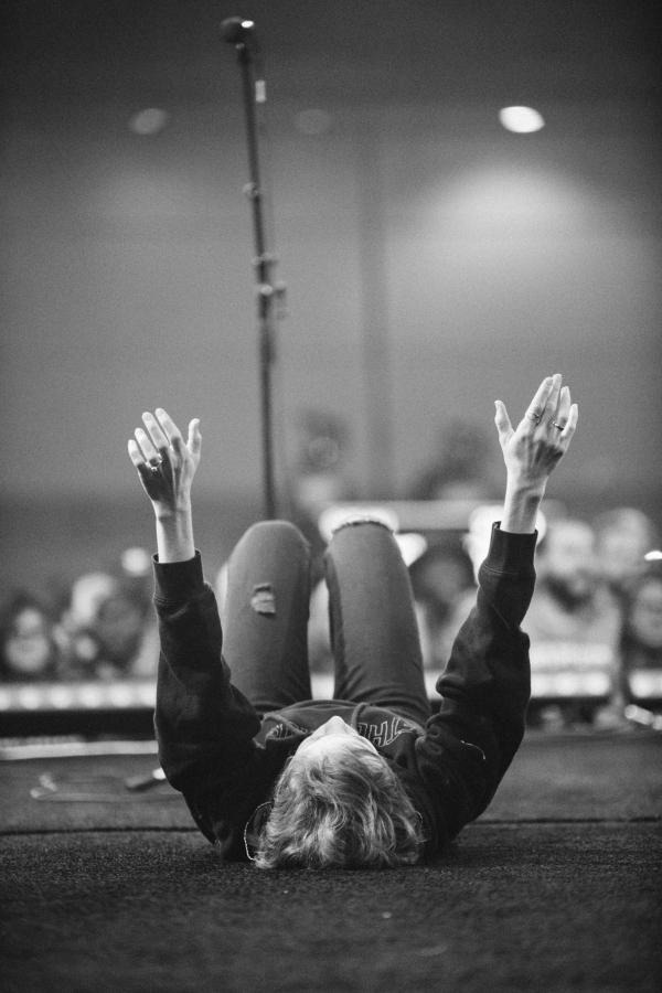 Thurs worship sg down