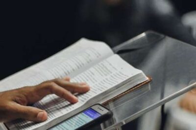 Should Pastors Preach From Political Pulpits?