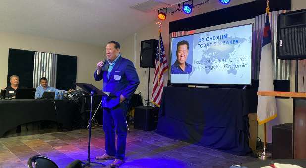 Pastor Ché Ahn addresses the gathering in Lakeland, Florida.