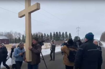 ‘Still the Christians Come’: Canada Protesters Flood Church Perimeter With Praise