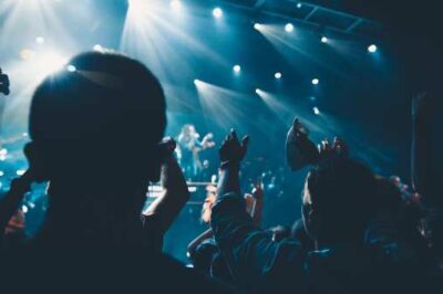 Let’s Learn to Worship in the Spirit—and Not the Flesh