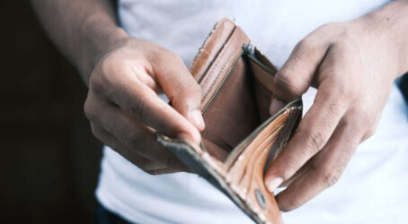 4 Keys to Keep You from Drowning in Debt - Charisma Magazine Online