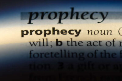Prophetic Words: End of Year Prophecies to Guide You into 2023