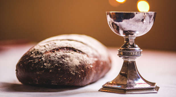 7 Reasons Why the Church Should Celebrate Weekly Communion