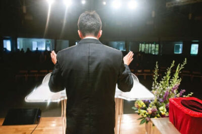 Charisma Brief: Korean Pastor Faces Disciplinary Action for ‘Non-Traditional’ Blessings
