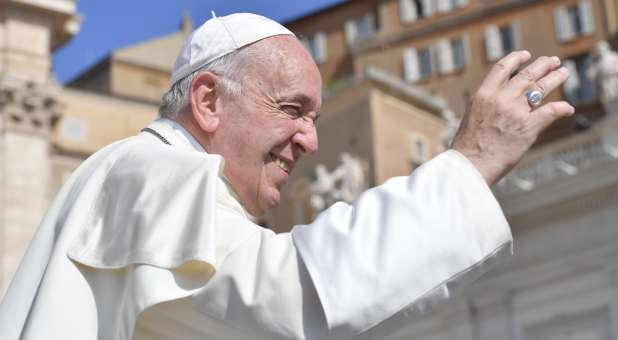 Morning Rundown: Jonathan Cahn’s End Times Rebuke for the Pope
