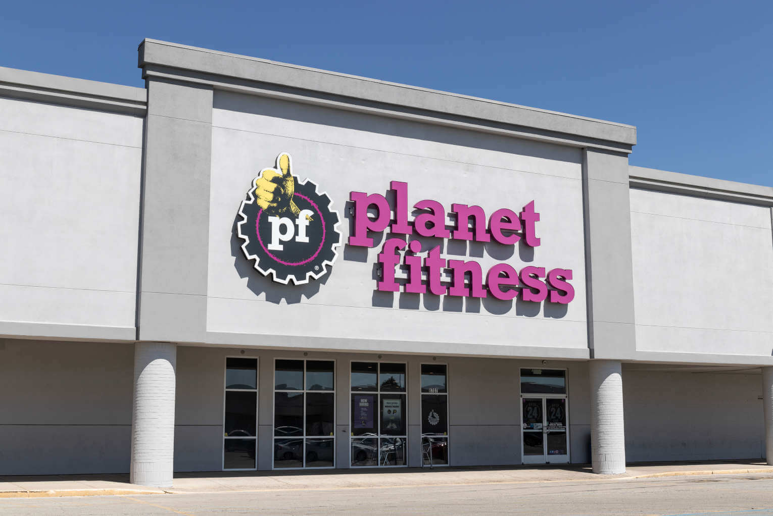 Planet Fitness Loses $400M After Revoking Christian Woman’s Membership