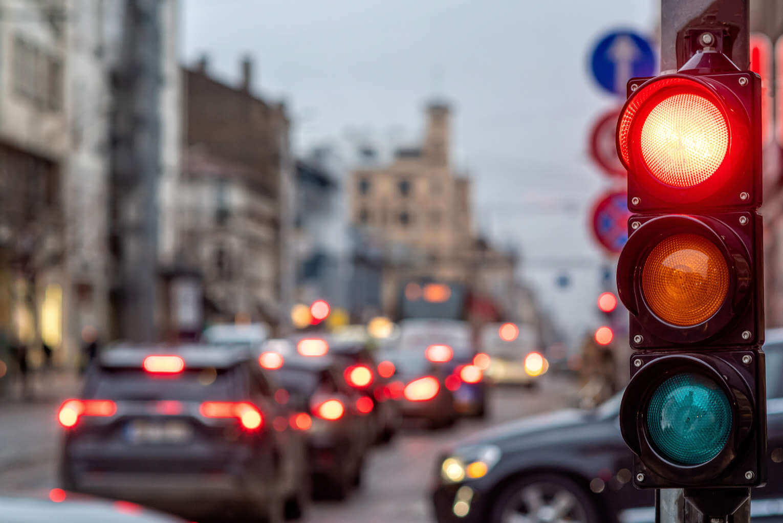 Texas Megachurch Faces Backlash Over Traffic Light Debacle