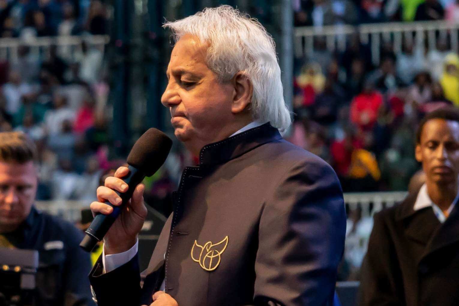 Morning Rundown: Pastor Benny Hinn: Financial Giving Will Protect God’s People in Face of Darkness