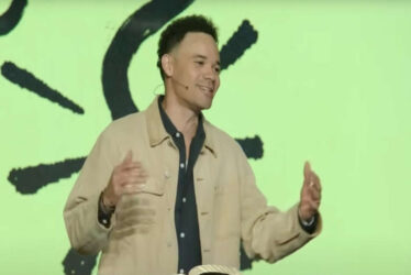 The Story Behind Christian Chart-Topper Tauren Wells and How He Met ...