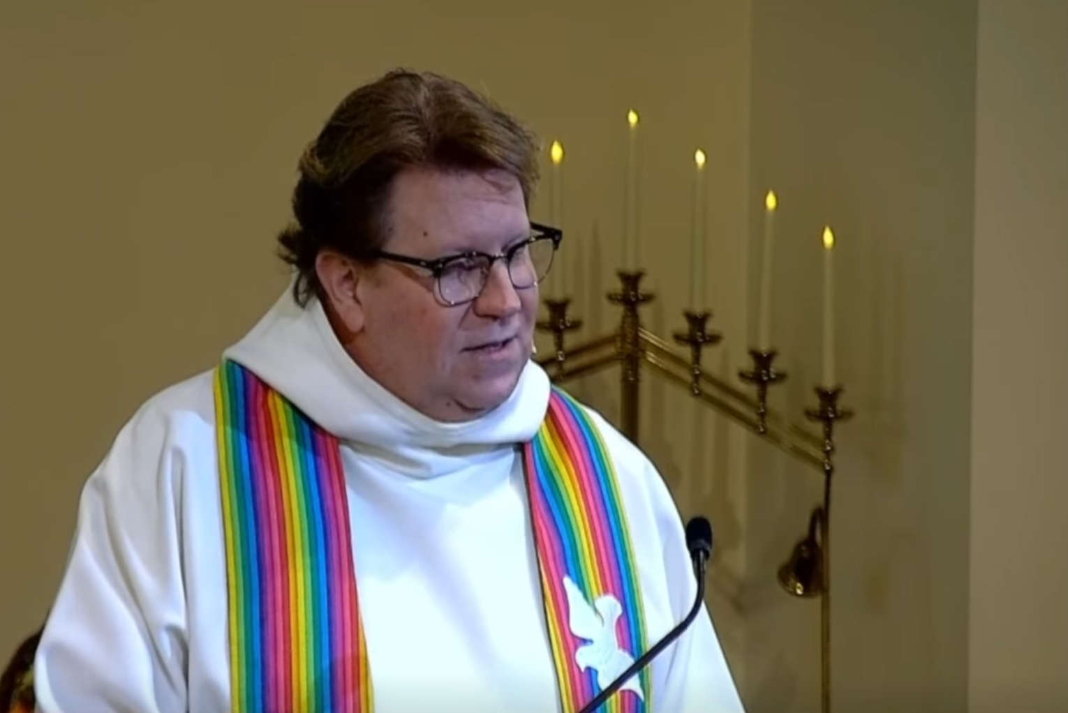 UMC Pastor Announces Gender Change During Service