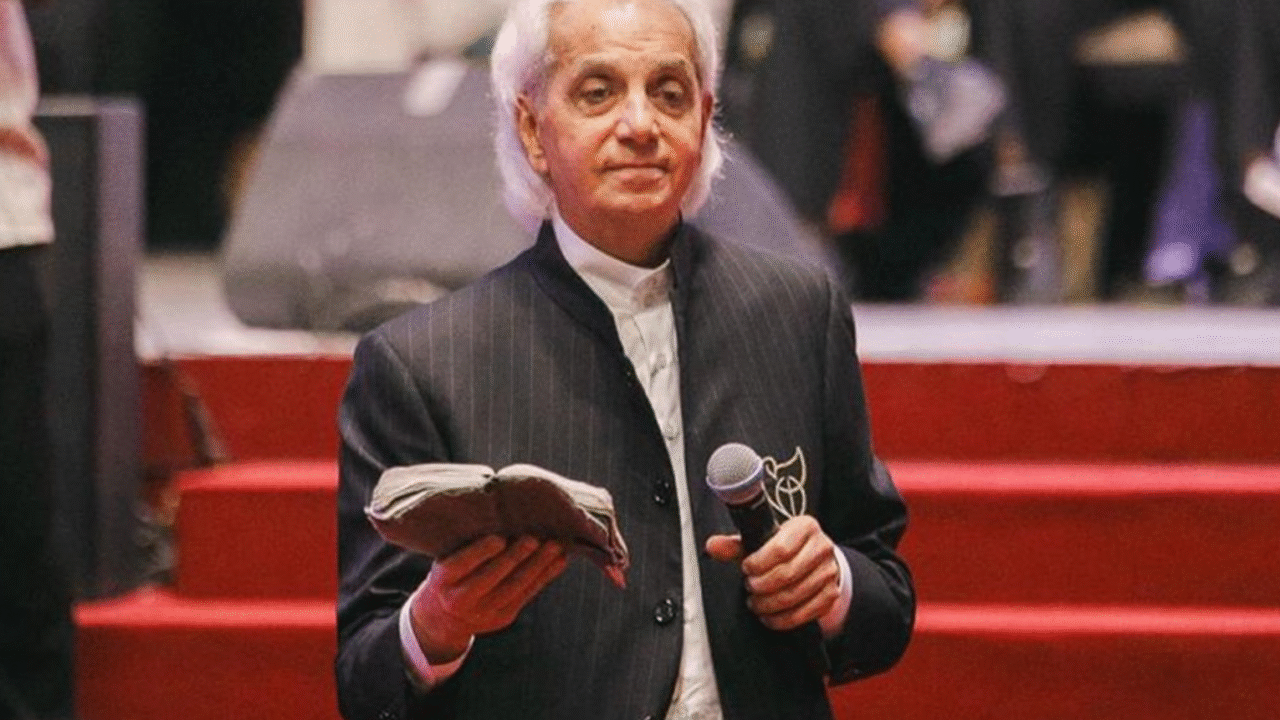 Benny Hinn Reveals a Heavenly Vision: 3 Signs the World Is Marked for Destruction