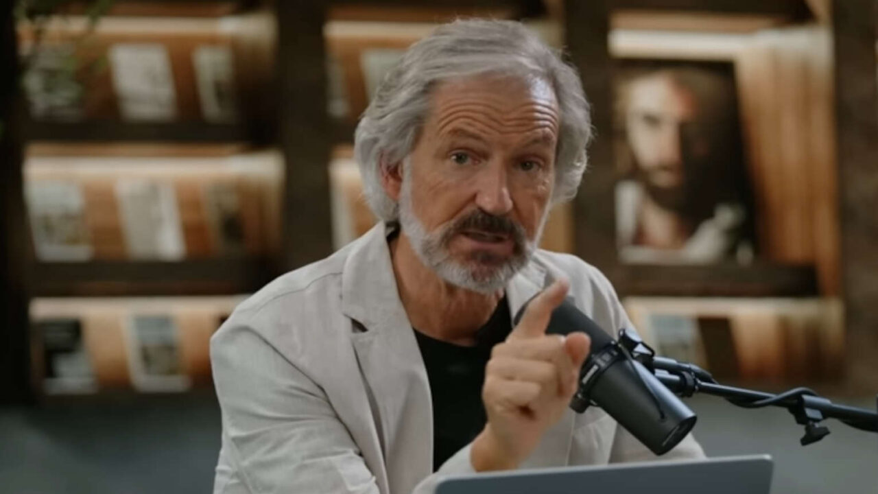 This 1 Passage of Scripture Left John Bevere Stunned, And He’s Finally Explaining Why