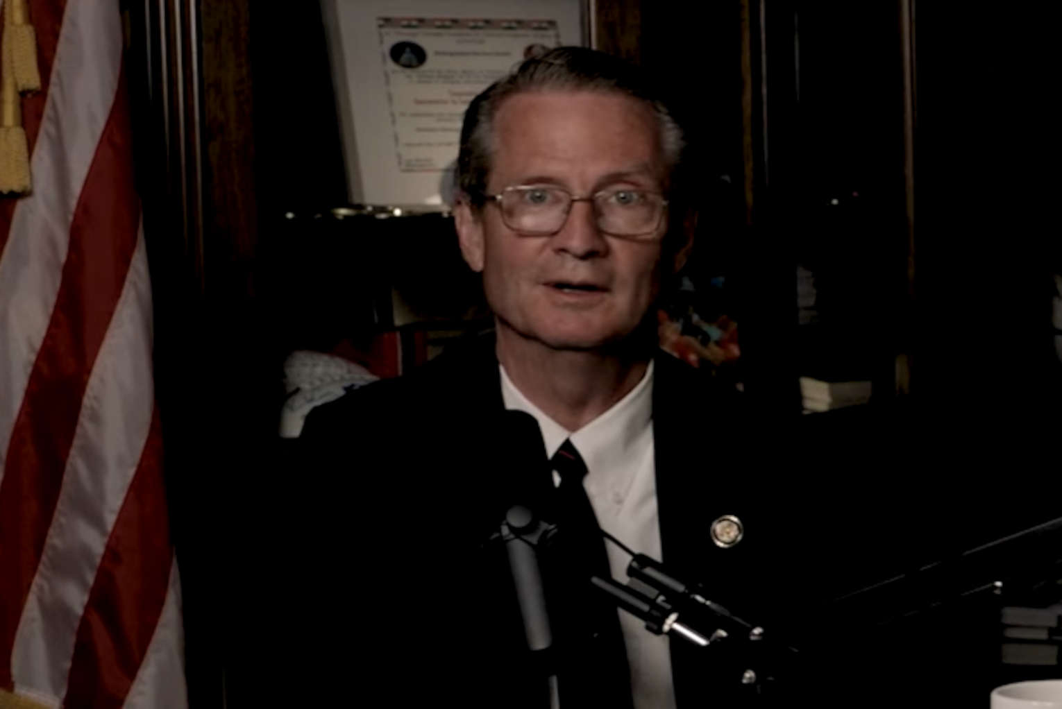 Watch: The Country Would ‘Come Unglued’ – Tim Burchett Reveals Alien Life Briefing He Attended