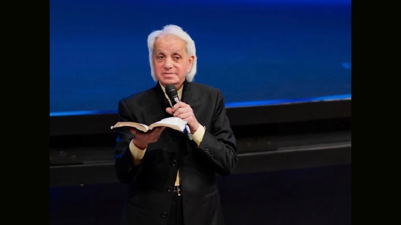 Benny Hinn Reveals the True Test of God’s Anointing