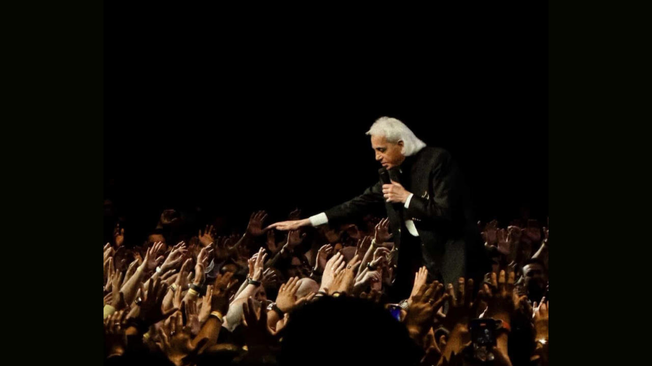 Benny Hinn Reveals the Secret to an ‘Anointing Without Limit’
